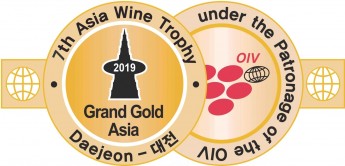 AWT 2019 GRAND GOLD_ESCADA TN red 2018_25